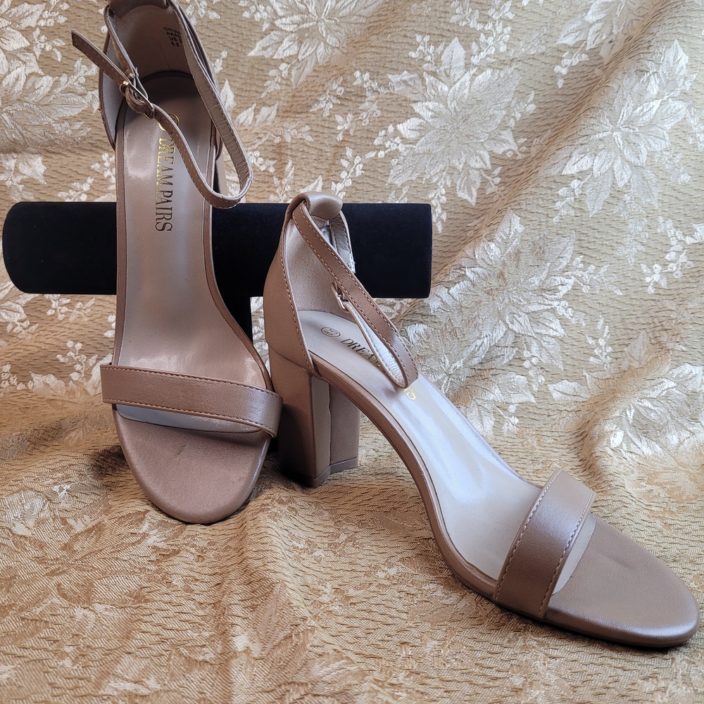 DRETan Block Heel Sandals